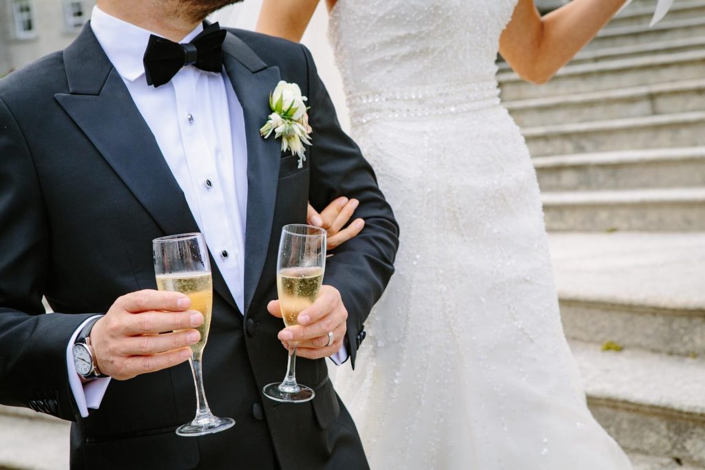 How To Get Your Groom Involved In The Wedding Planning