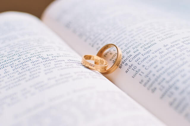 How to Personalize Your Weddings Vows