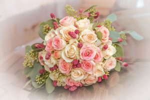 Choosing The Right Floral Arrangements For Your Wedding