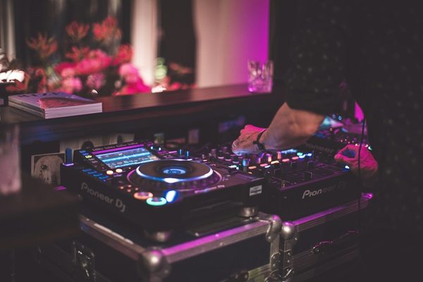 What To Ask Before Booking Your Wedding DJ Or Band