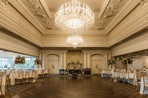 Keeping Guests Engaged Between Dinner And Dancing
